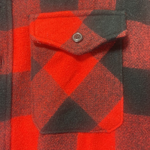 Old Navy insulated button down. Red and Black checked in nice condition. - Picture 2 of 9